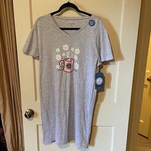 Life Is Good Gray V-Neck Tee with Pink Mug & White Daisies